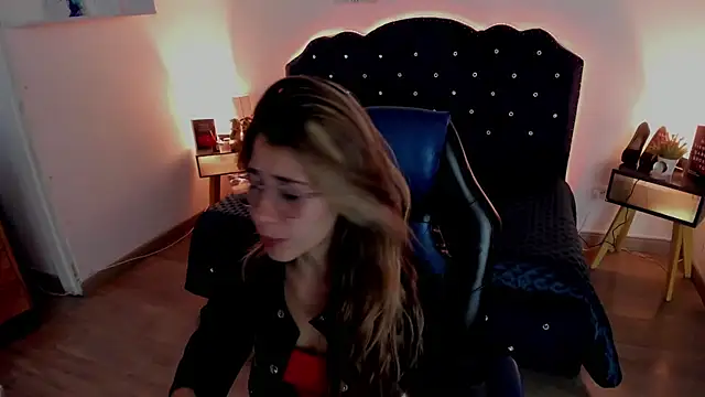 SaraRoadess online show from 03/06/26, 08:27