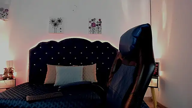 SaraRoadess online show from 03/13/26, 05:08