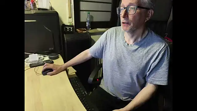 loenne1 online show from 03/28/26, 09:47