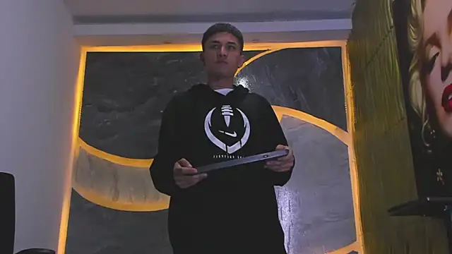 Matheus Ic  online show from 02/28/26, 06:53