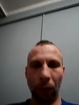 Snapshot of Gezu40 chatting on 02/21/26, 09:05 Gezu40 online show from 02/21/26, 09:05