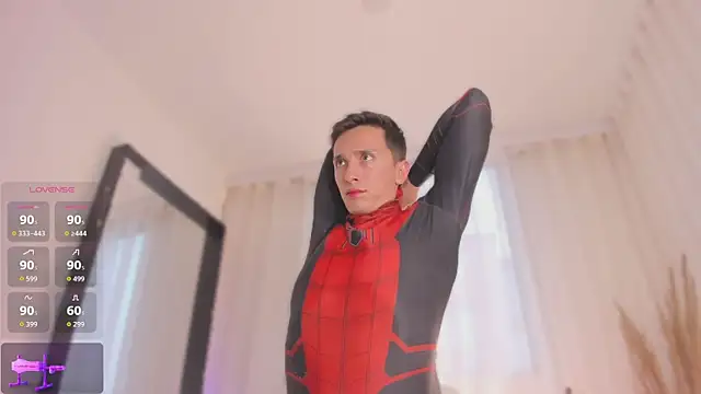 Thiago Jones1 online show from 04/13/26, 10:04