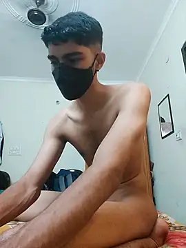 NikhilN247913 online show from 04/25/26, 04:59