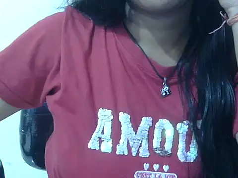 cute momo love online show from 06/15/26, 05:20