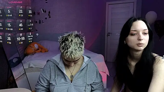 LuxuryLoverss online show from 04/21/26, 11:05