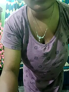 Snapshot of Turshaio chatting on 07/06/26, 12:35 Turshaio online show from 07/06/26, 12:35
