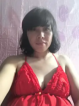 Snapshot of juicy-milu chatting on 07/05/26, 02:02 juicy-milu online show from 07/05/26, 02:02