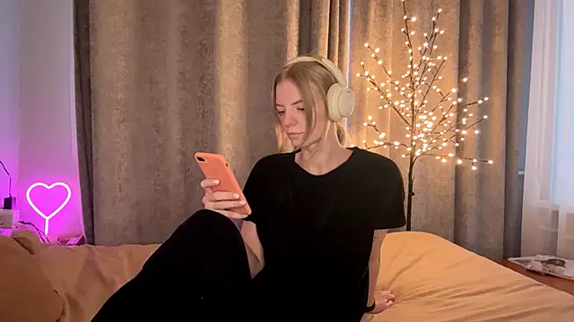 Marry Sornatiko online show from 04/11/26, 02:54