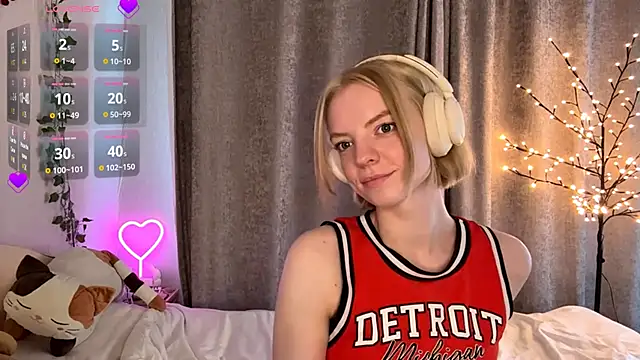 Snapshot of Marry_Sornatiko chatting on 05/18/26, 03:51 Marry Sornatiko online show from 05/18/26, 03:51