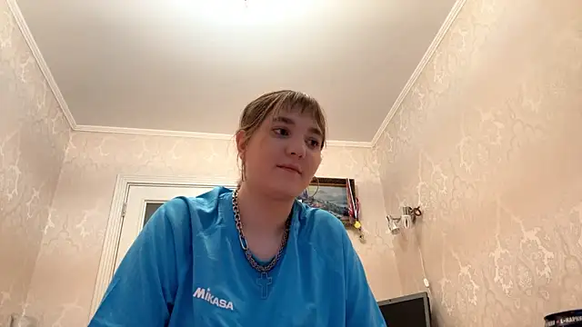 Snapshot of JanineThielman chatting on 05/28/26, 02:03 JanineThielman online show from 05/28/26, 02:03