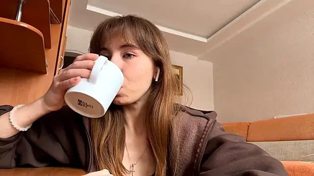 SerenaHawthorne online show from 03/03/26, 09:48