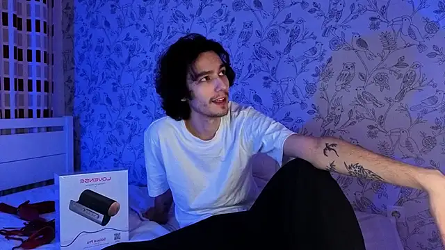 crybae online show from 03/16/26, 08:35