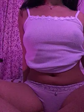 eemilyy22 online show from 03/03/26, 02:39