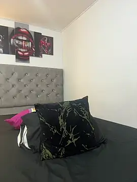 Pamela23x online show from 04/13/26, 12:49