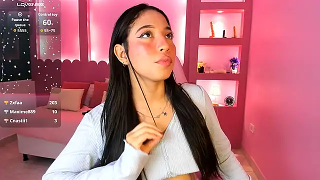 Holy Lux online show from 04/08/26, 04:29