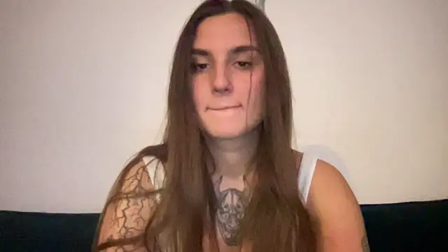 MilaHornyGirl online show from 03/08/26, 05:50