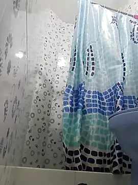 Lluviadeorohd online show from 02/24/26, 04:43