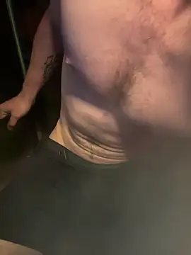 Aarondeweese27 online show from 05/26/26, 05:14