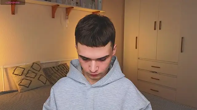 nixyasebe online show from 04/25/26, 08:50