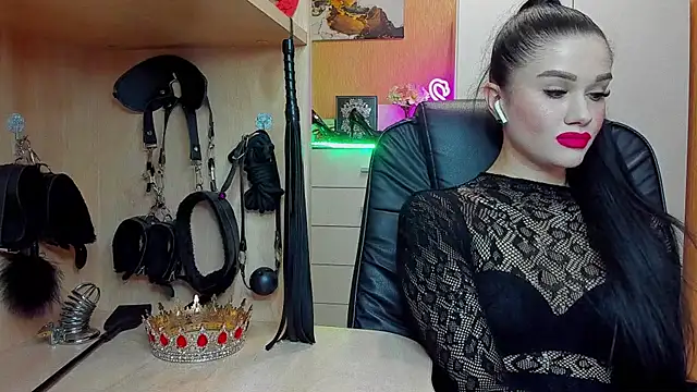 KristiTopxx online show from 04/19/26, 07:16