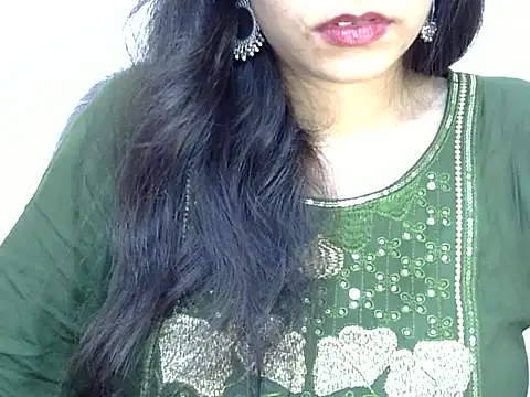 Neha Sharma2 online show from 04/08/26, 08:47