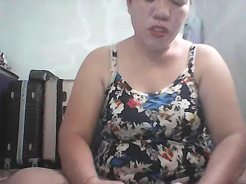 Snapshot of sweet_lhyn chatting on 03/02/26, 03:41 sweet lhyn online show from 03/02/26, 03:41