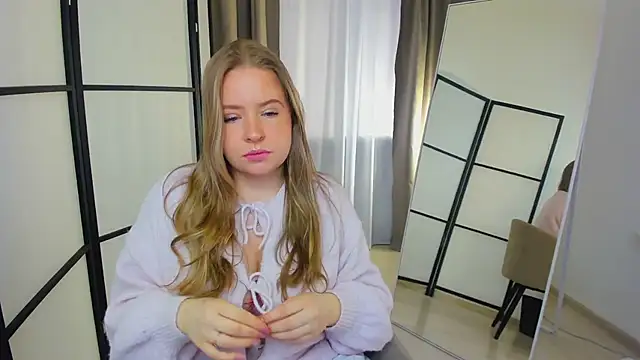 Arya Thomas online show from 03/06/26, 12:01