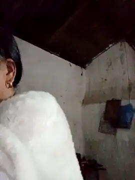 heesuu11 online show from 04/03/26, 12:36