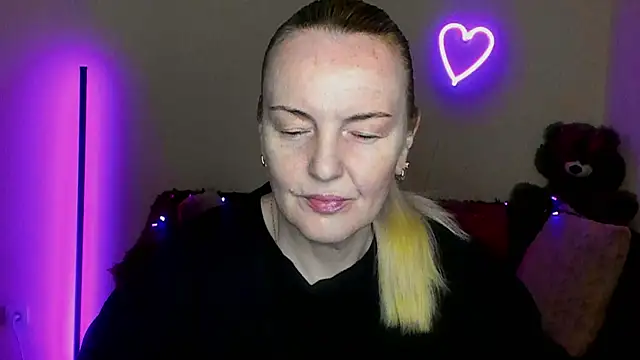 Snapshot of Bella_soulmate chatting on 05/08/26, 05:46 Bella soulmate online show from 05/08/26, 05:46
