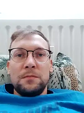 Snapshot of GaryJohnson79 chatting on 03/03/26, 01:50 GaryJohnson79 online show from 03/03/26, 01:50