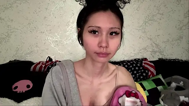 Snapshot of kishagrayone chatting on 05/24/26, 01:05 kishagrayone online show from 05/24/26, 01:05