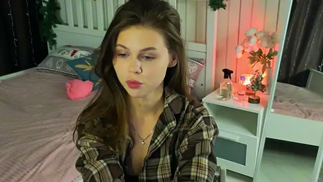 EarthaLevra online show from 03/01/26, 06:54