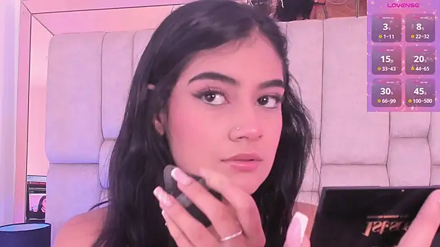 Snapshot of KatherineRuiz_ chatting on 04/29/26, 12:20 KatherineRuiz online show from 04/29/26, 12:20