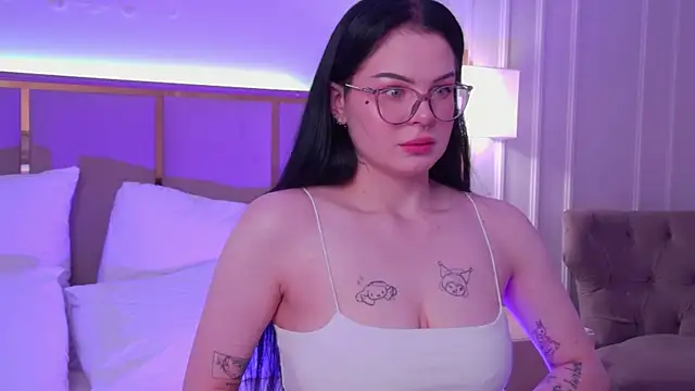 CindyMil online show from 06/29/26, 06:30