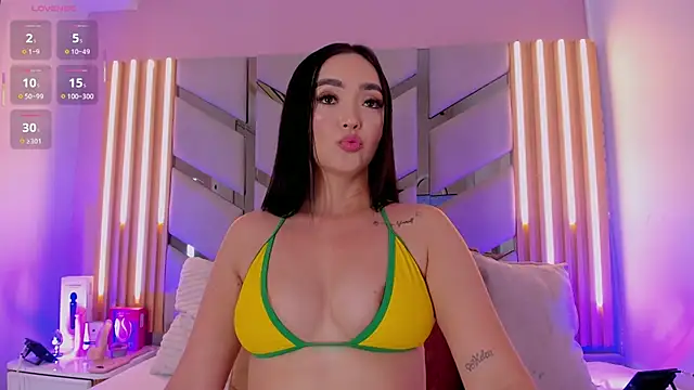 Samantha-Pardo online show from 05/16/26, 07:34