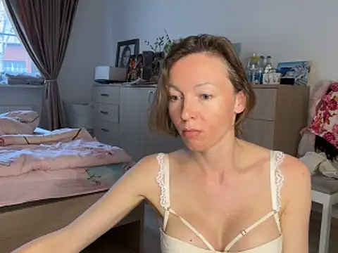 angelicfenix online show from 04/05/26, 12:46