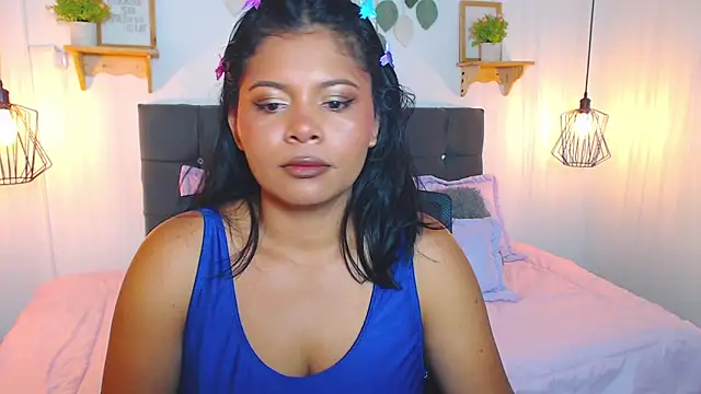 Emma hassani online show from 02/28/26, 02:40