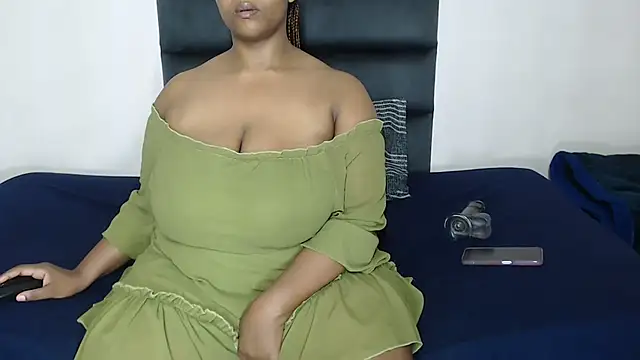 Snapshot of Ldidii chatting on 06/22/26, 02:46 Ldidii online show from 06/22/26, 02:46