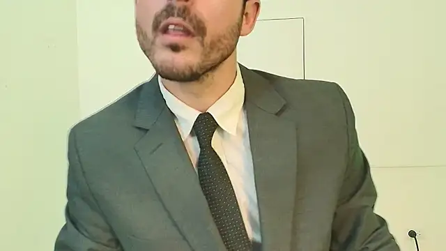 Snapshot of Adams_Sanz chatting on 06/17/26, 09:49 Adams Sanz online show from 06/17/26, 09:49