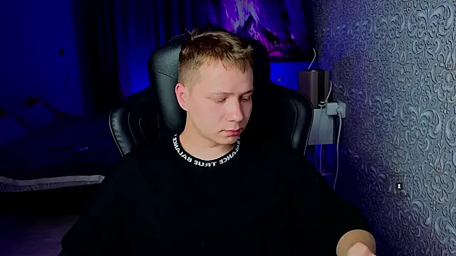 Karl Night  online show from 06/04/26, 07:31