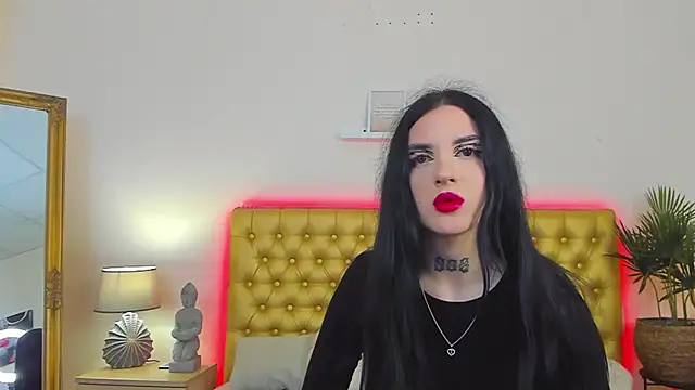 TiffanyHhot online show from 04/02/26, 12:36