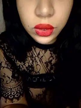 Snapshot of madleen_Mm chatting on 04/25/26, 12:30 madleen Mm online show from 04/25/26, 12:30