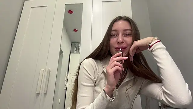 selena favn online show from 03/02/26, 02:03