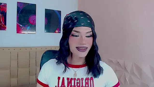 Shadia  Valera  online show from 03/08/26, 04:49