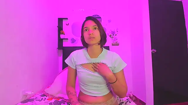 sapphire brown20 online show from 04/20/26, 12:24