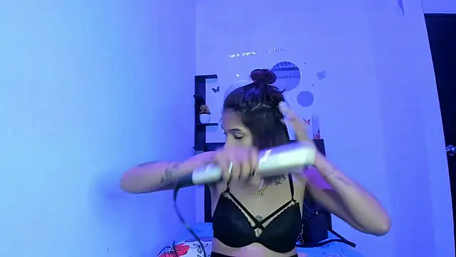 sapphire brown20 online show from 06/06/26, 10:25