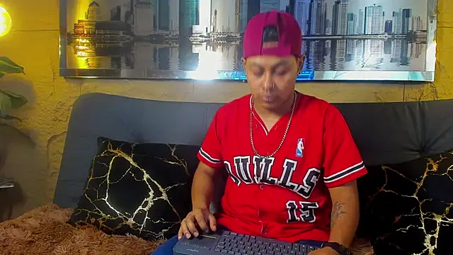 Noha  scott online show from 04/17/26, 03:26