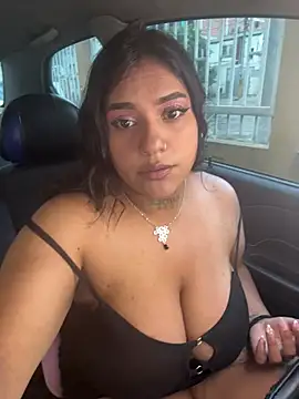 Nahomy firee online show from 03/23/26, 07:07