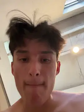 Snapshot of harfuch chatting on 03/11/26, 08:15 harfuch online show from 03/11/26, 08:15