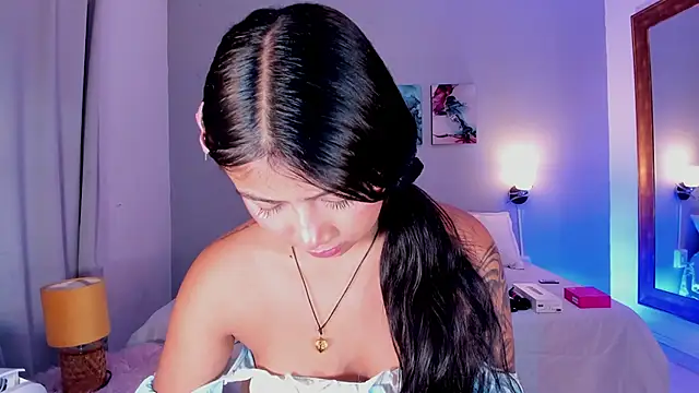 KimTaylorW online show from 06/11/26, 02:33